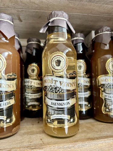 Vinný mošt SAUVIGNON 0,3l